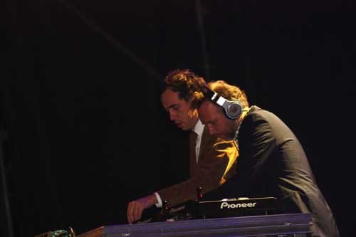 Territorios Sevilla 2011 2Many Djs